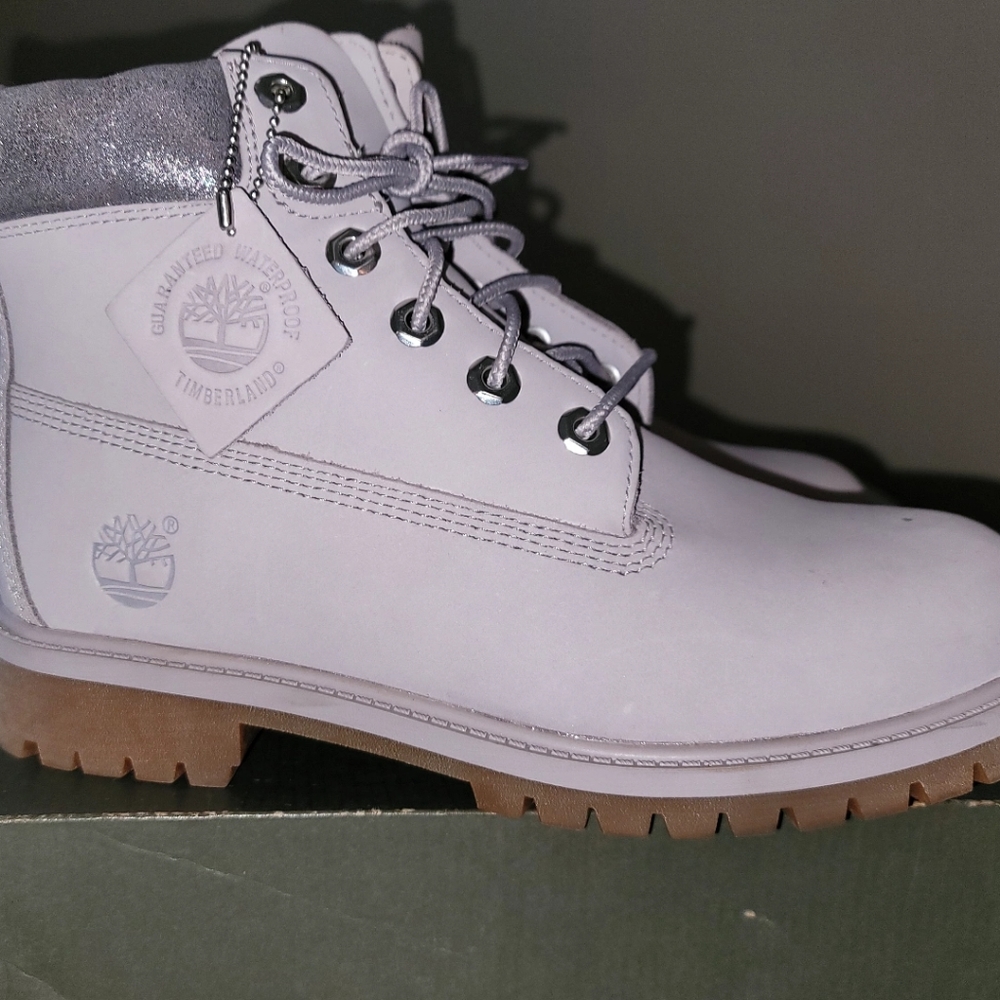 Timberlands - Picture 2 of 4